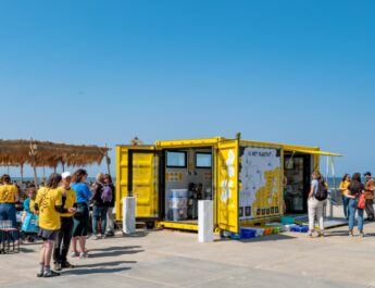 Juttersgeluk Opent Jut & Recycle Unit Op Strand Zandvoort