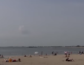 Steeds meer steden hebben een stads-strand: ‘Hier zijn geen kwallen’